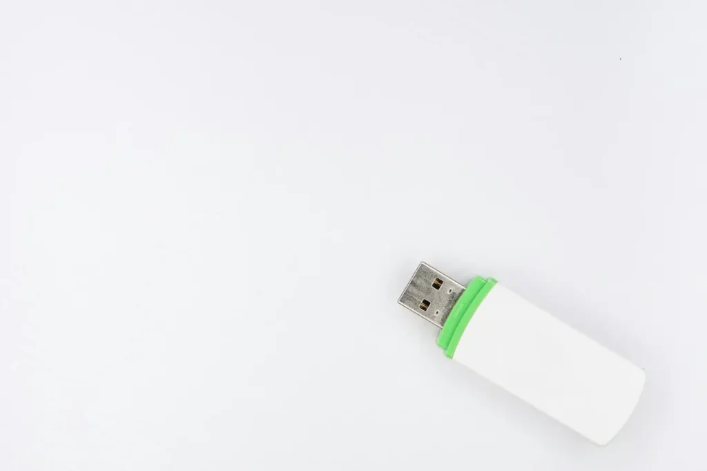 USB in a White Table